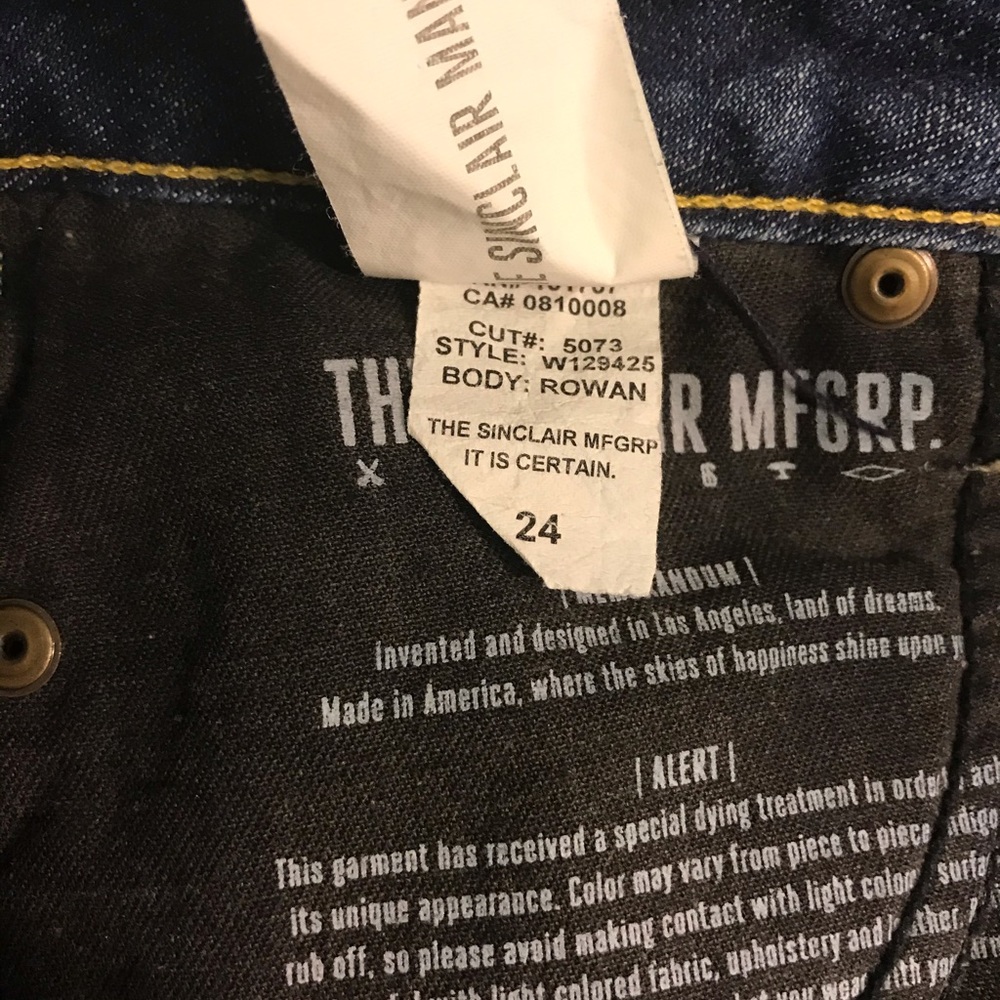 Sinclair Jeans - image 8